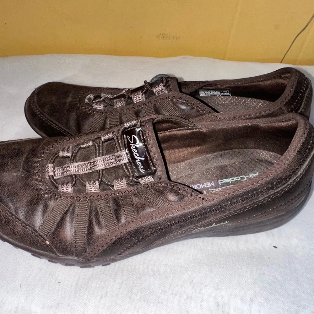 Skechers Women Chocolate Brown Sneakers.   (#104)